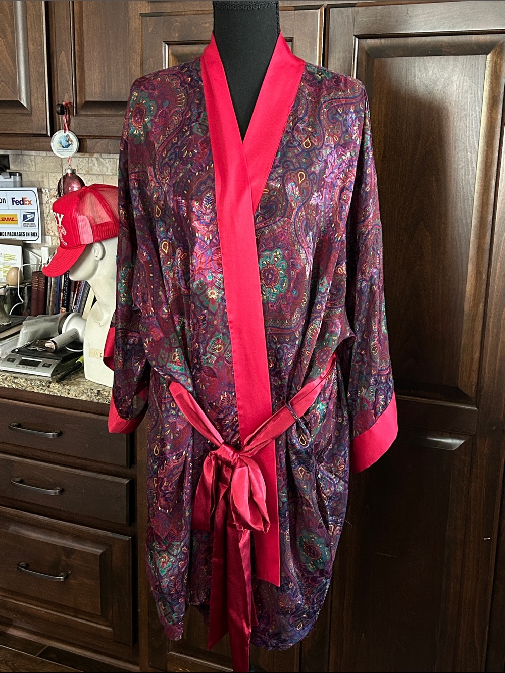 1990’s Victoria Secret OSFA Silky Paisley Midi Length Tie Waist Robe